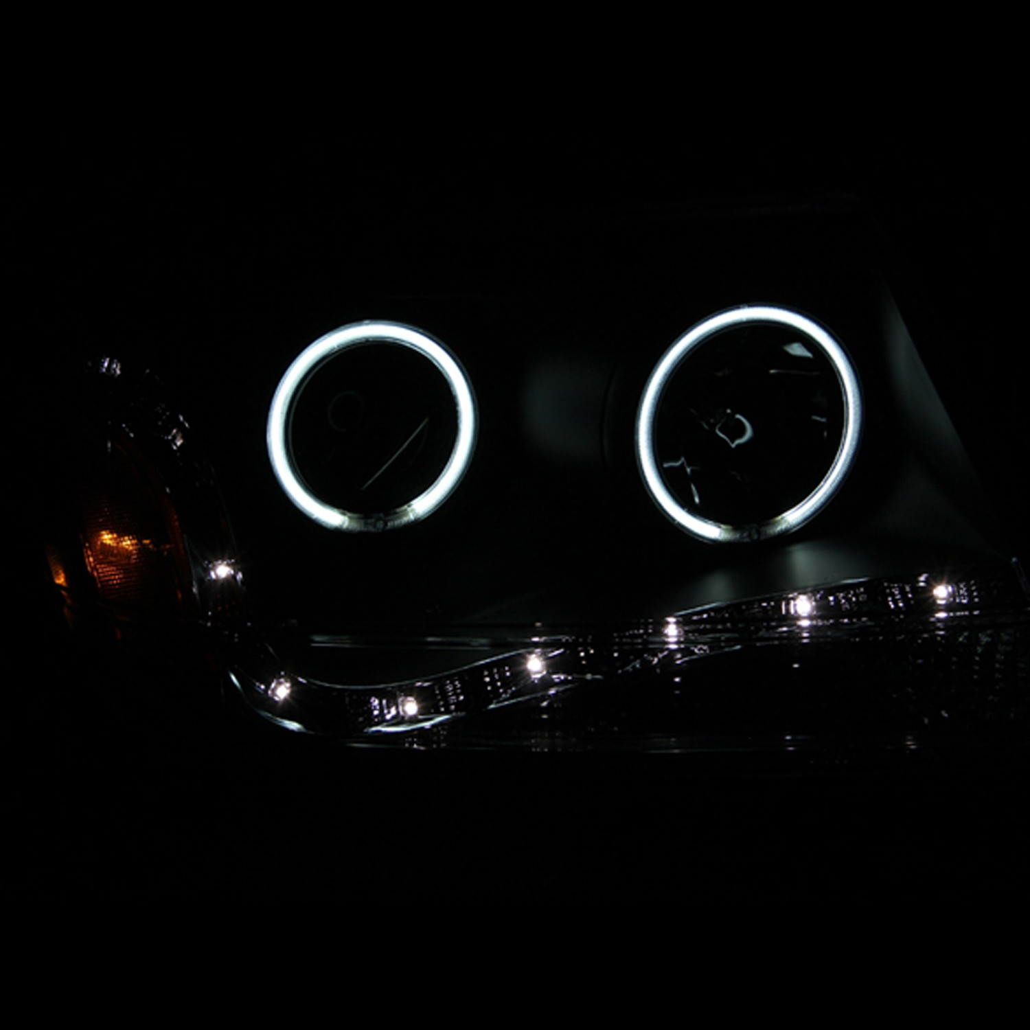 Picture of ANZO USA Projector Headlight Set w/2 Halos